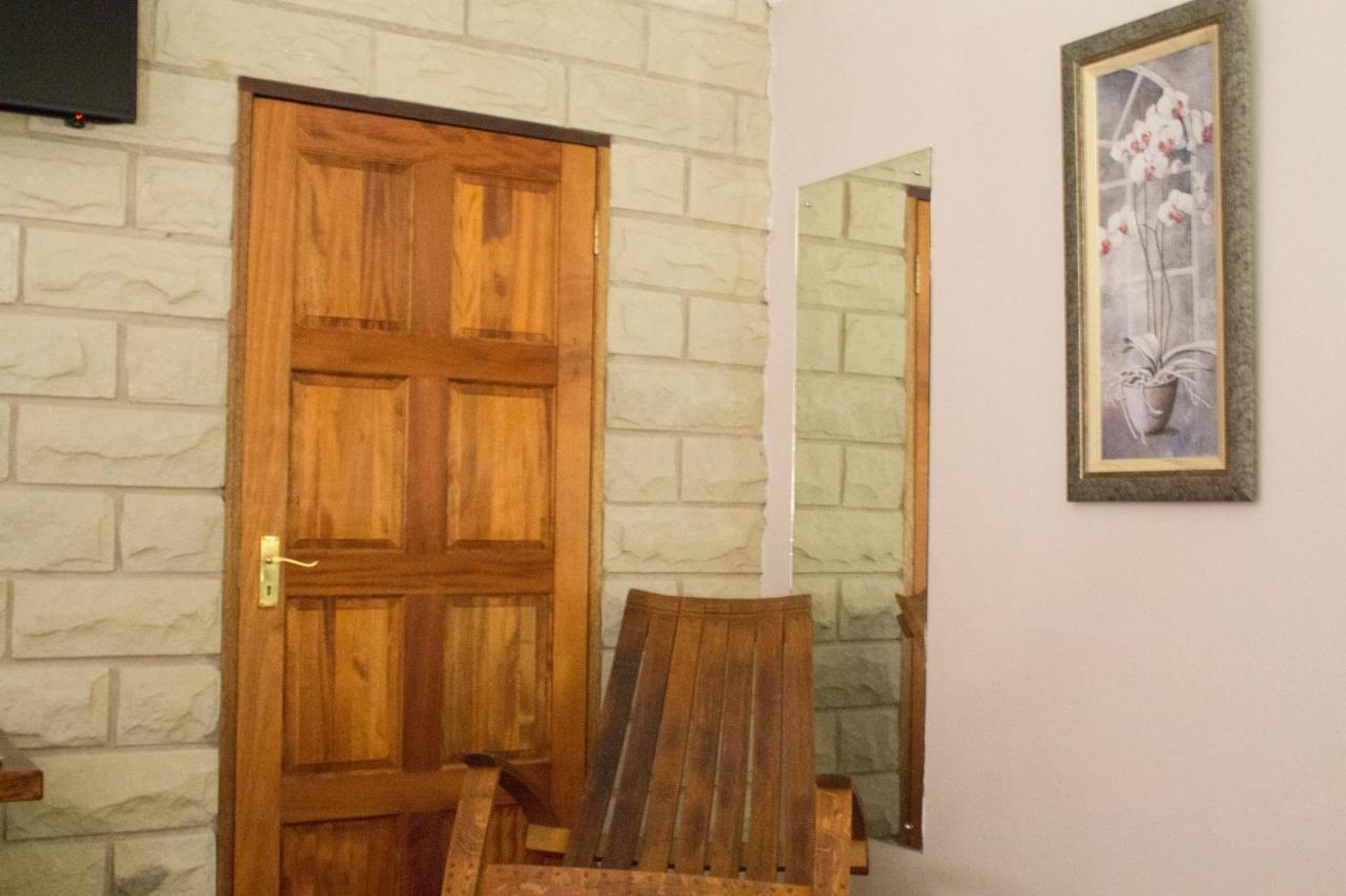 Imperani Guesthouse Ficksburg Ngoại thất bức ảnh